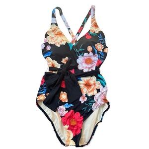 Dreamsuit By Miracle Brands Black Floral One Piece Belt Slimming Women’s 12 NWT